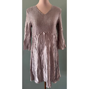 Women's Essentials by Milano Tunic Top Silver Size M